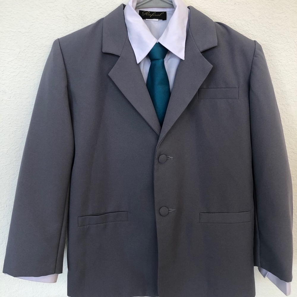 COPY - 🌻Raphael Kids Grey suits 10 and 8